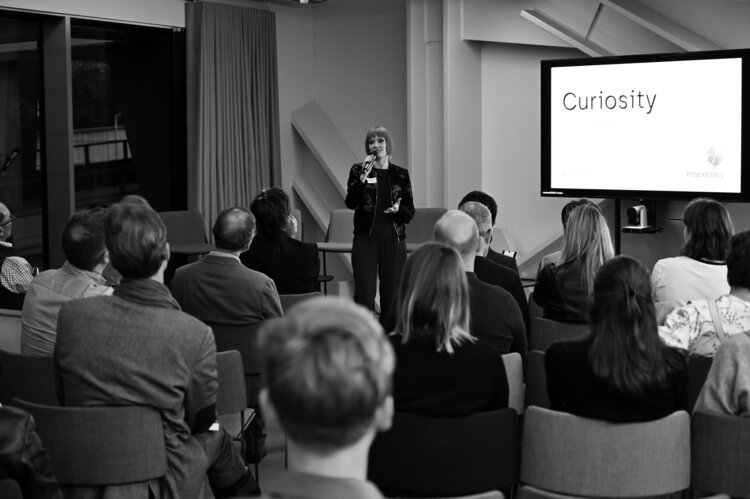 Lisa Jones of PlaceLabs   Written by Julien Clin